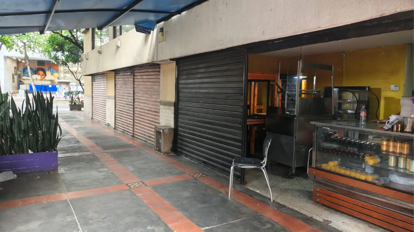 Local en Arriendo en Granada, Cali, 70,0 m² — CREBI