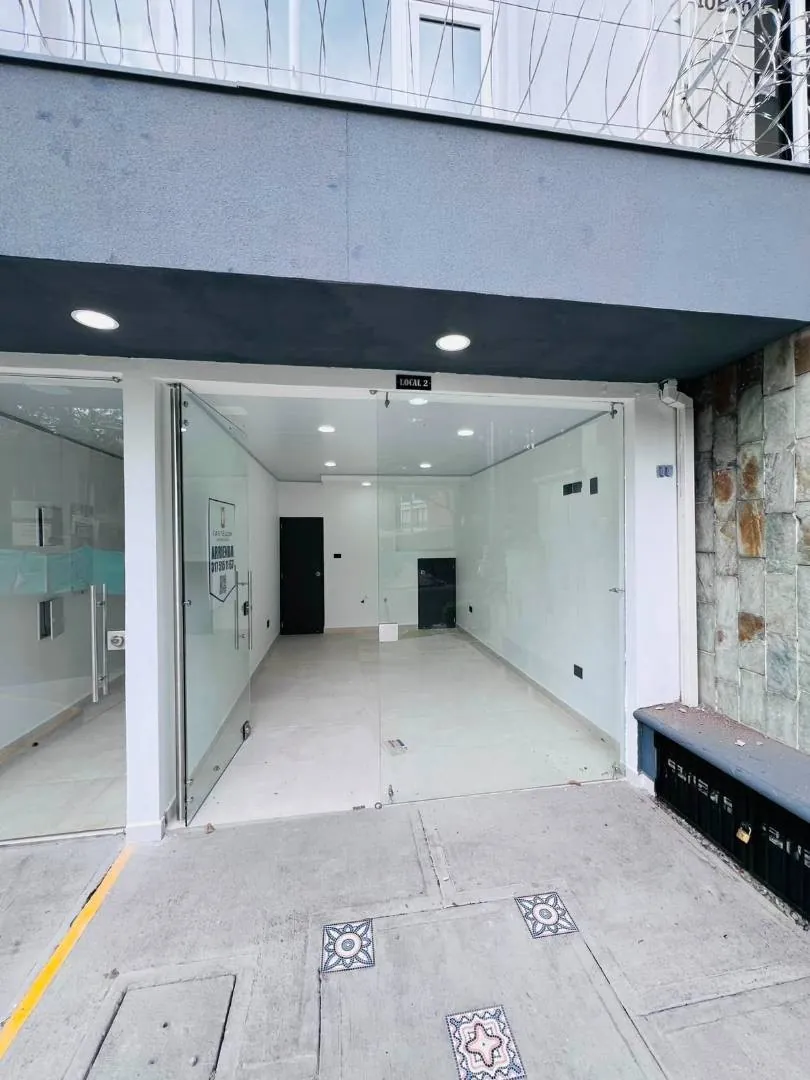 Local en Arriendo en Los Alpes, Pereira, 31,0 m² — CREBI