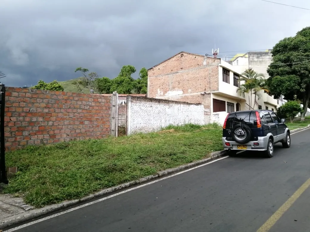 Lote en Venta en El Bosque, Cali, 309,0 m² — CREBI