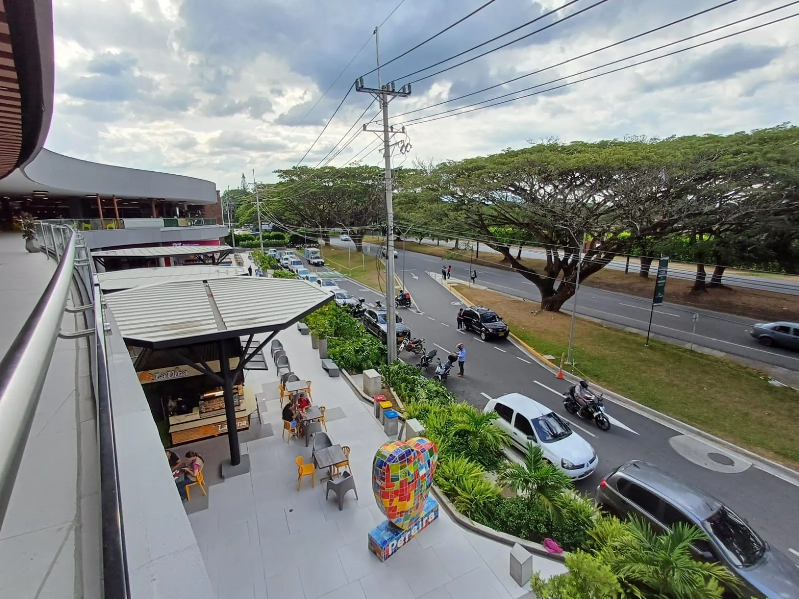Local en Arriendo en Cerritos, Pereira, 82,0 m² — CREBI