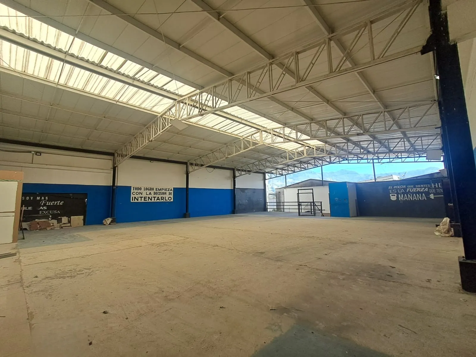 Bodega en Arriendo en Sector Galeria Central, Pereira, 440,0 m² — CREBI
