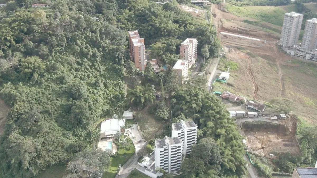 Lote en Venta en La Julita, Pereira, 3755,0 m² — CREBI