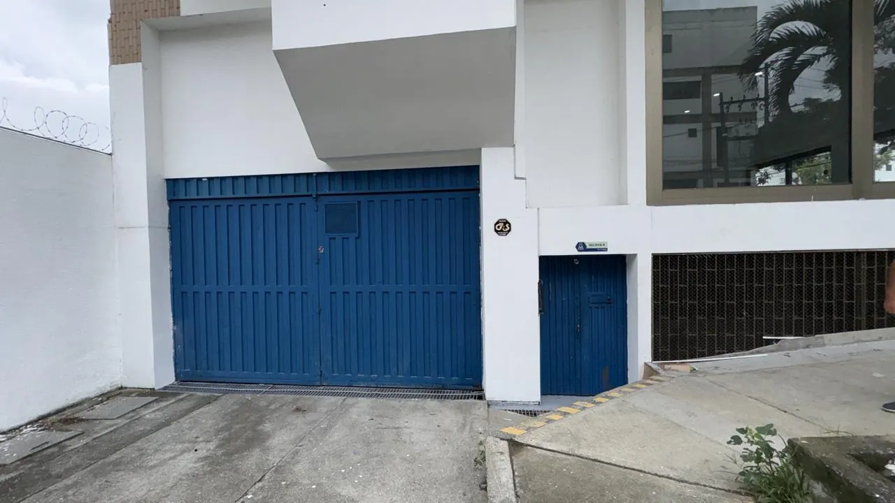 Local en Arriendo en Las Mangas, Pereira, 543,0 m² — CREBI