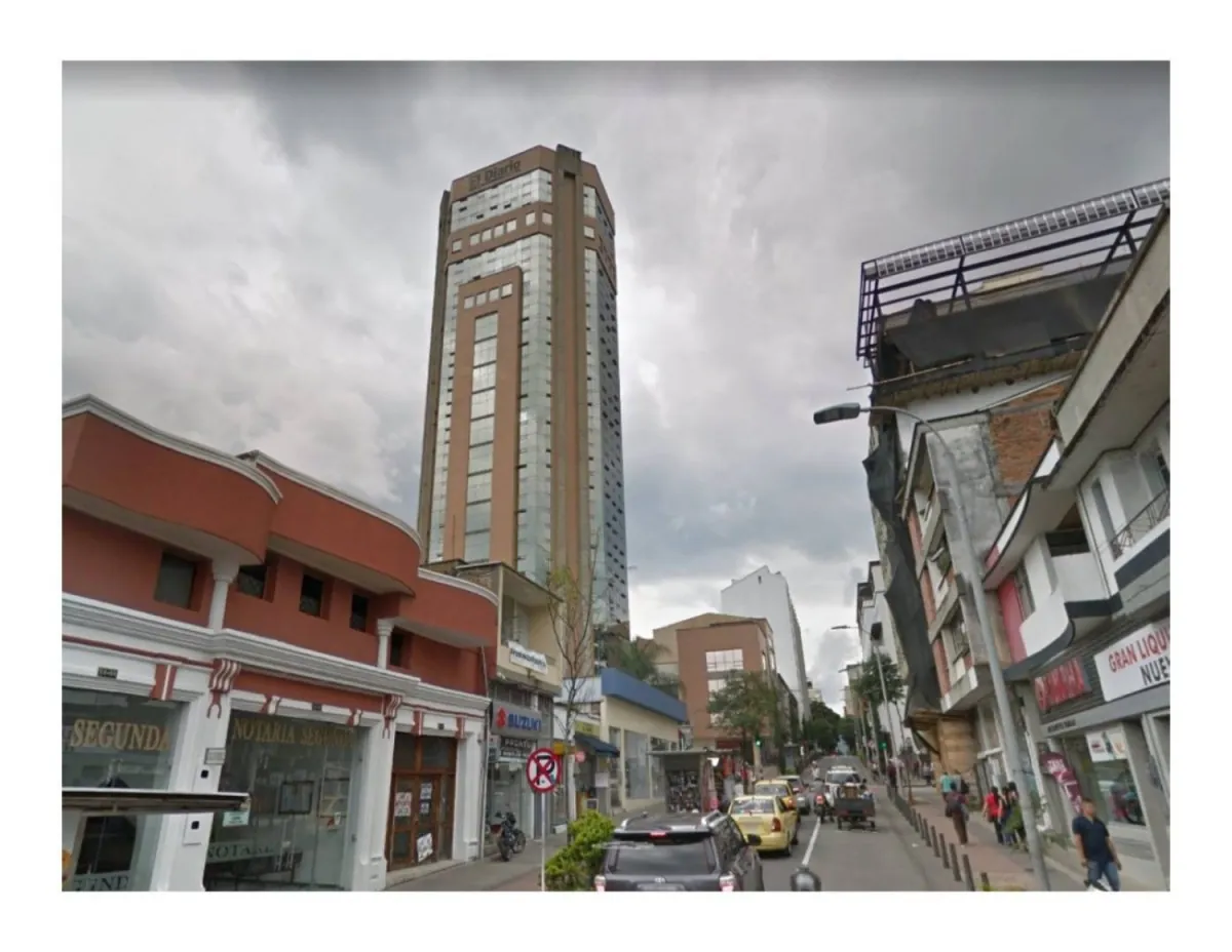 Oficina en Arriendo en Sector Plaza de Bolivar, Pereira, 25,0 m² — CREBI