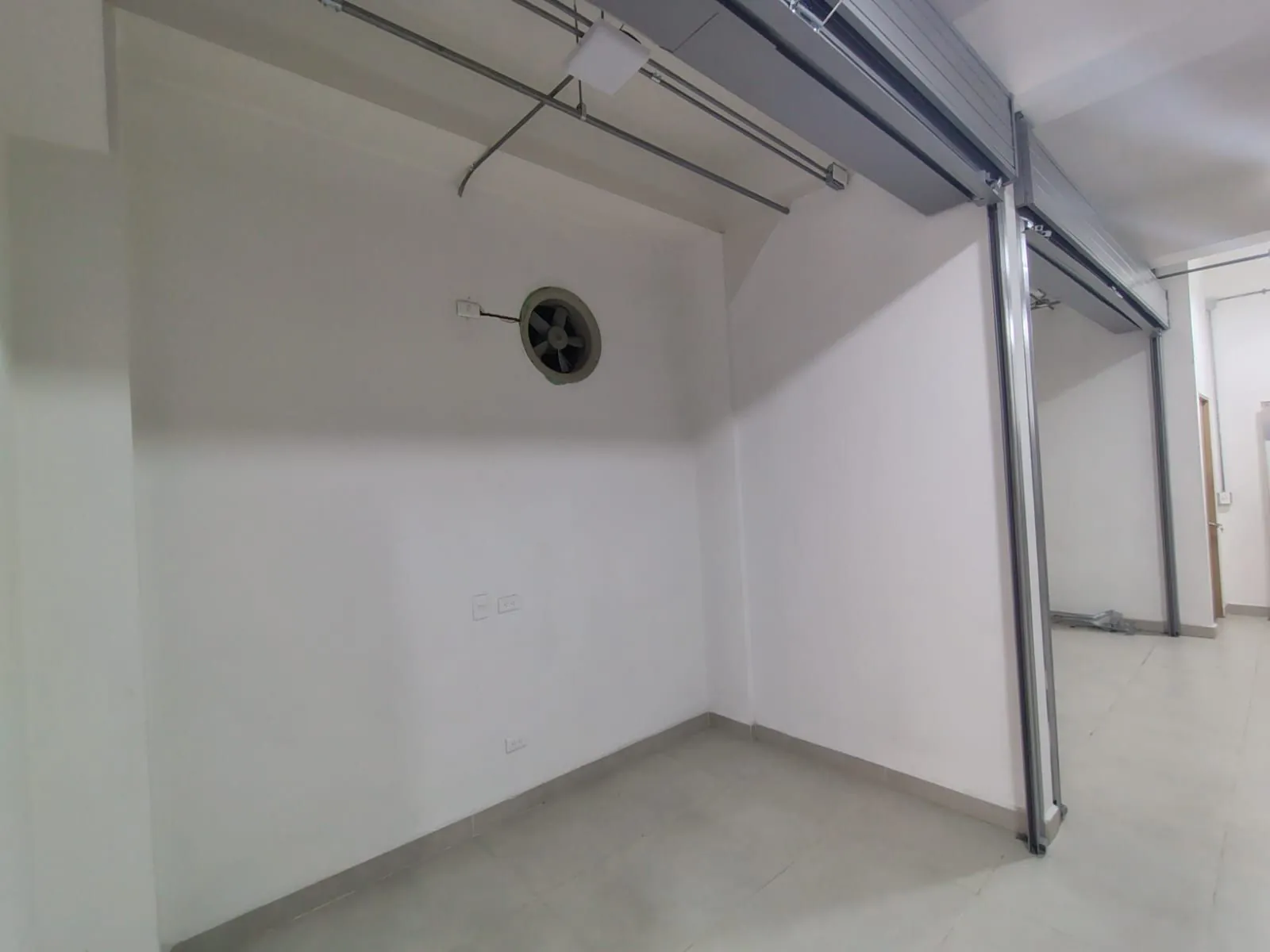 Local en Arriendo en Sector Galeria Central, Pereira, 10,0 m² — CREBI