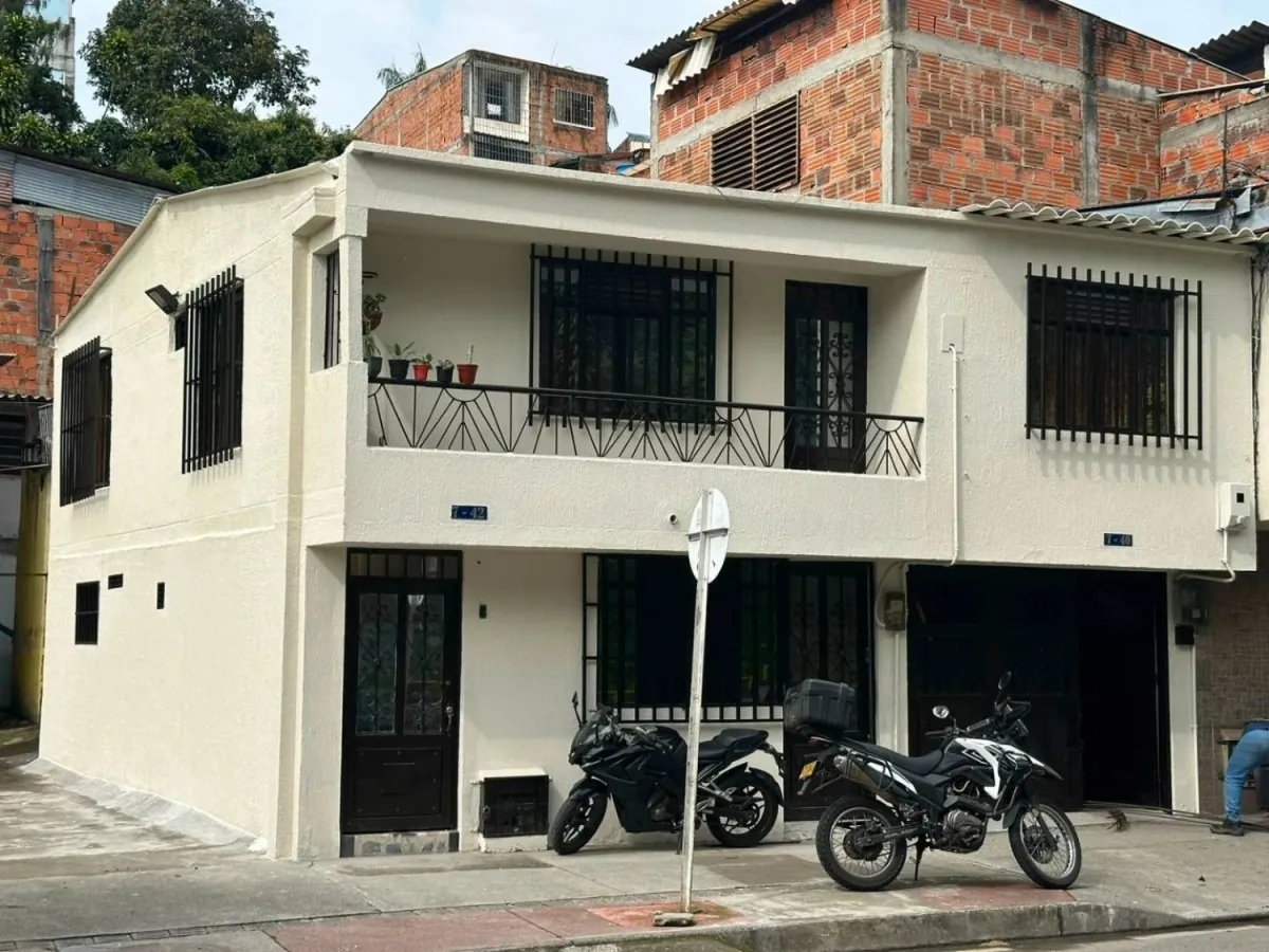 Local en Arriendo en Corocito, Pereira, 280,0 m² — CREBI