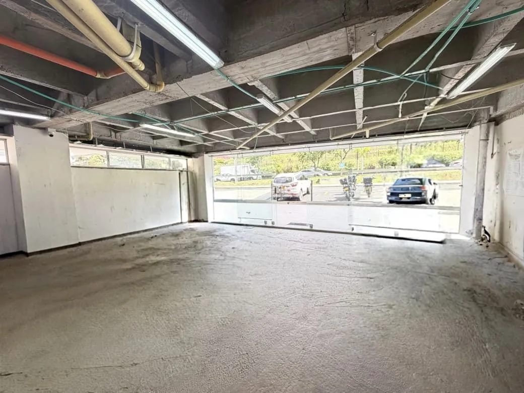 Local en Arriendo en Comuna Olímpica, Pereira, 90,0 m² — CREBI