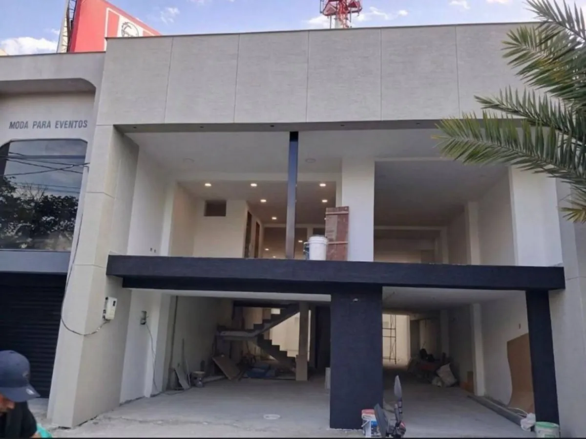 Local en Arriendo en Mayorca, Pereira, 330,0 m² — CREBI
