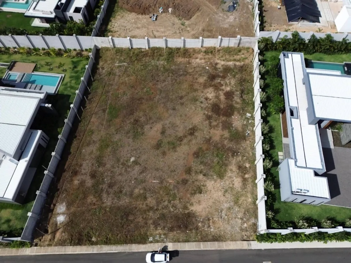 Lote en Venta en Cerritos, Pereira, 2435002,0 m² — CREBI