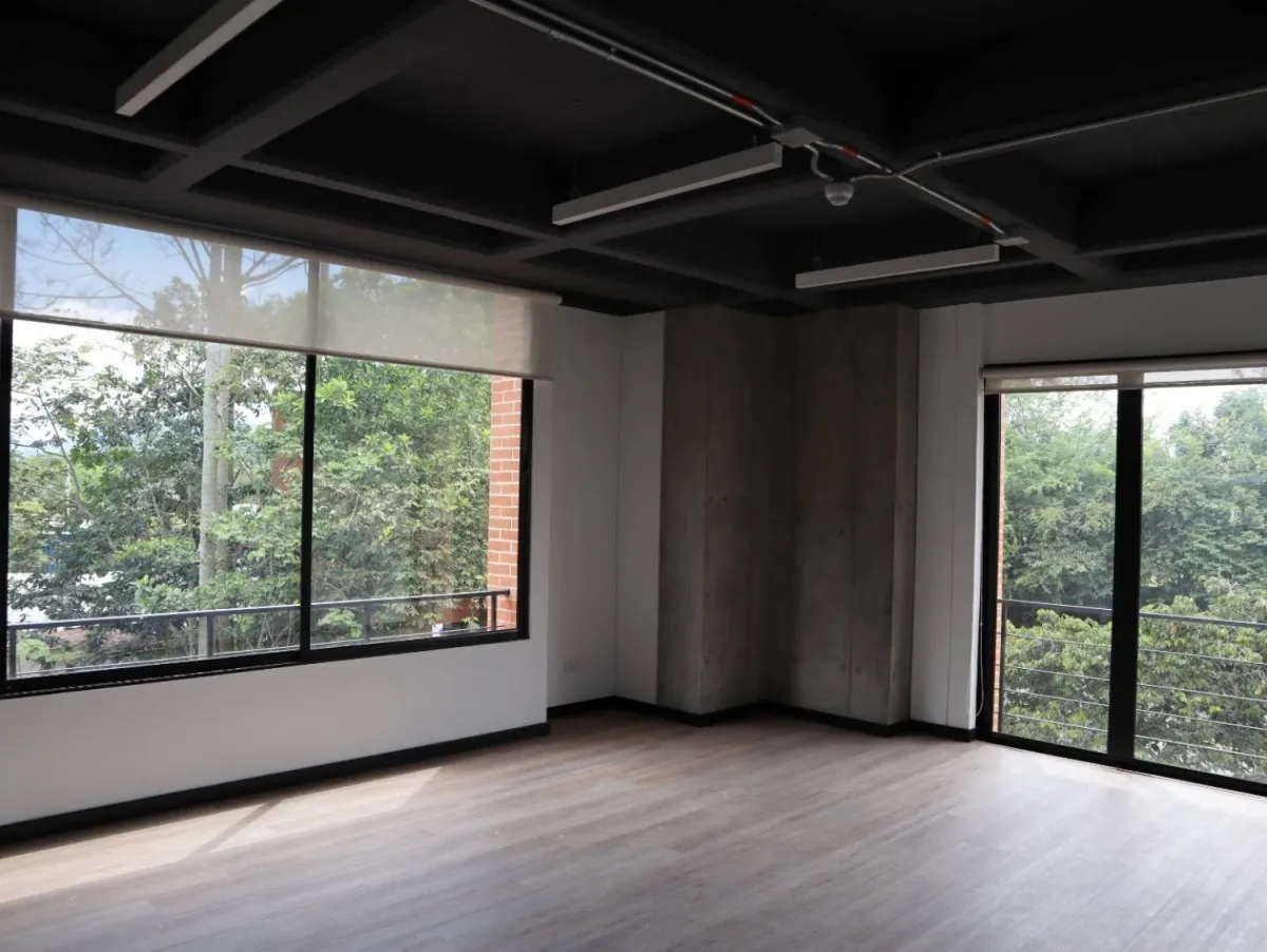 Oficina en Arriendo en Cerritos, Pereira, 35,0 m² — CREBI