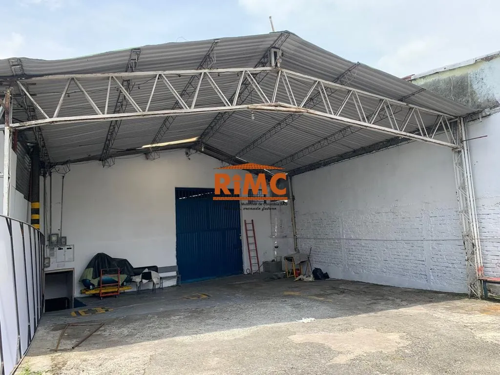 Bodega en Venta en El Plumon, Pereira, 5002,0 m² — CREBI