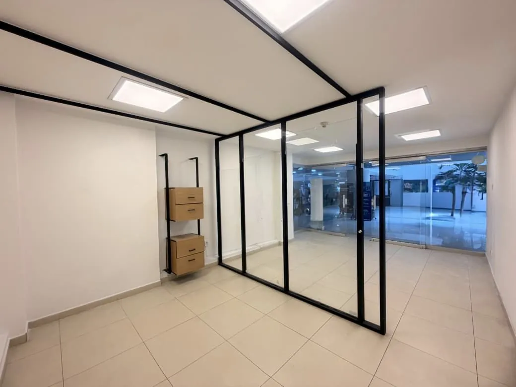 Local en Arriendo en Sector Galeria Central, Pereira, 26,0 m² — CREBI