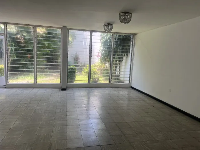 Multifamily en Venta en Santa Mónica, Cali, 380,0 m² — CREBI