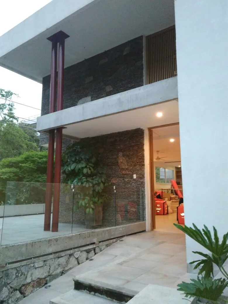 Local en Arriendo en Santa Mónica, Cali, 325,0 m² — CREBI