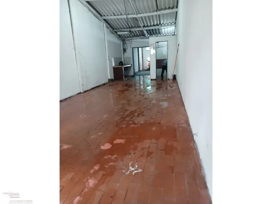 Local en Arriendo en Sector Lago Uribe, Pereira, 98,0 m² — CREBI