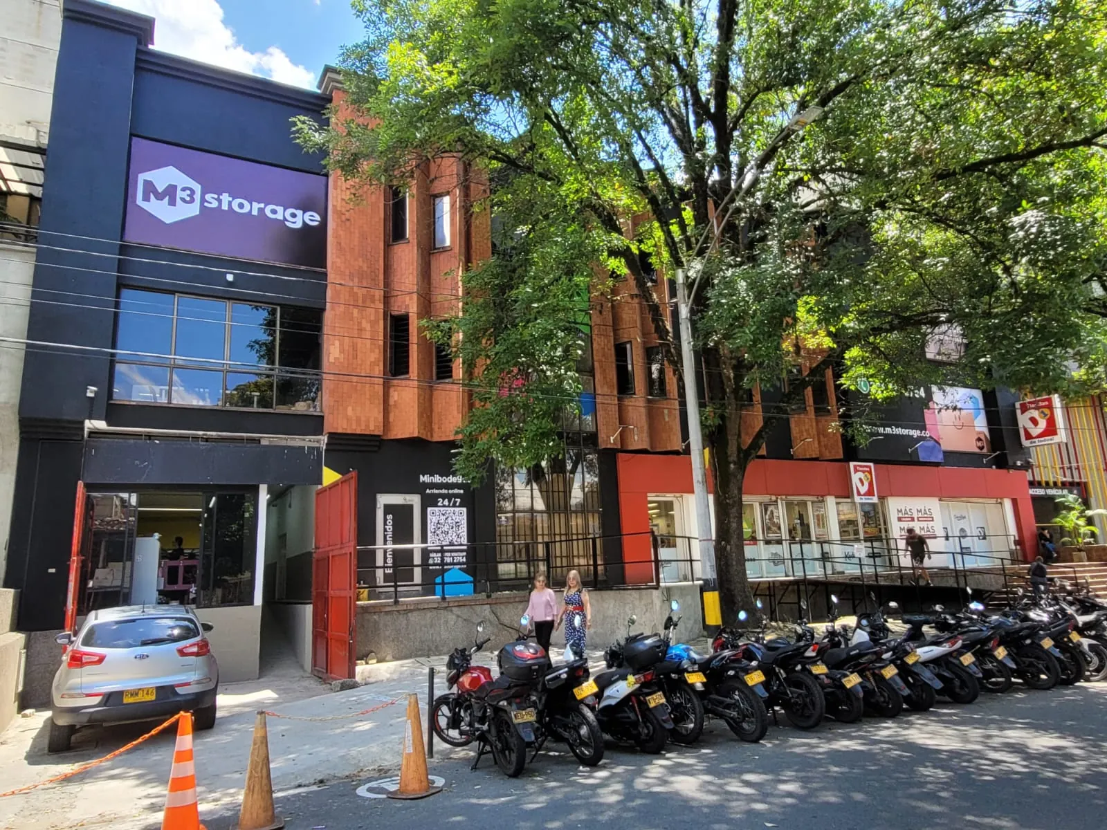 Bodega en Arriendo en Santa Fé, Medellín, 7,0 m² — CREBI