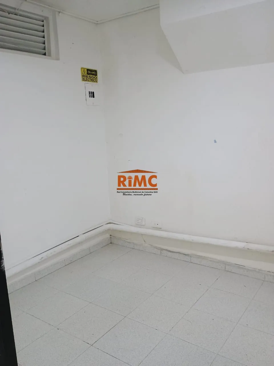 Local en Arriendo en Sector Plaza de Bolivar, Pereira, 33,0 m² (foto 2) — CREBI