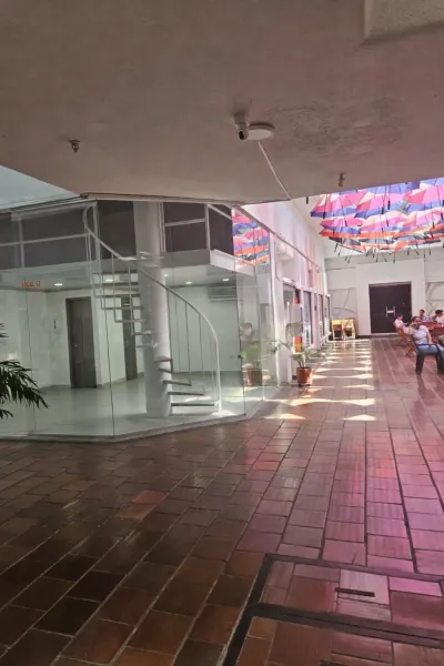 Local en Venta en San Vicente, Cali, 50,0 m² (foto 2) — CREBI