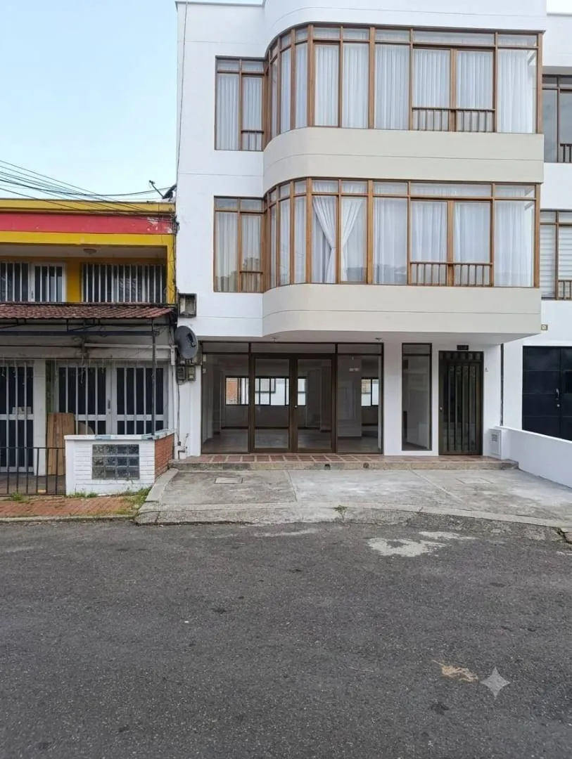 Local en Arriendo en Cerritos, Pereira, 174,0 m² (foto 2) — CREBI
