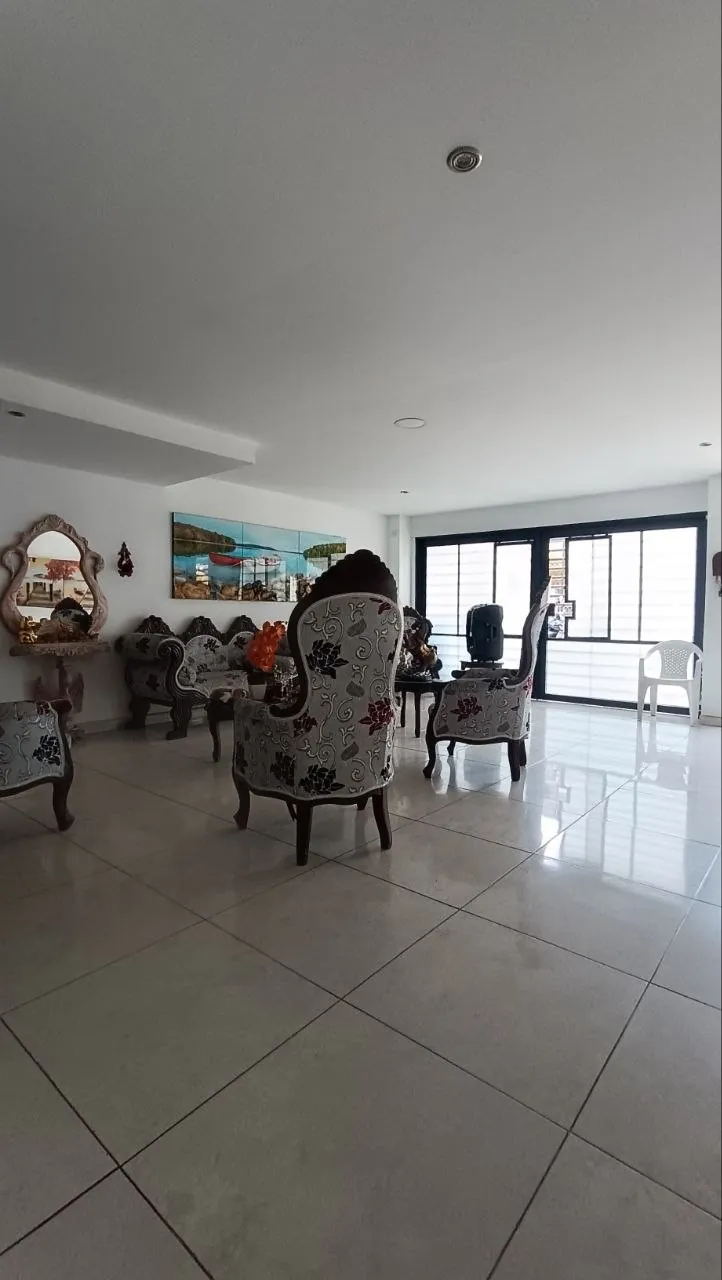 Multifamily en Venta en Olímpico, Cali, 300,0 m² (foto 2) — CREBI