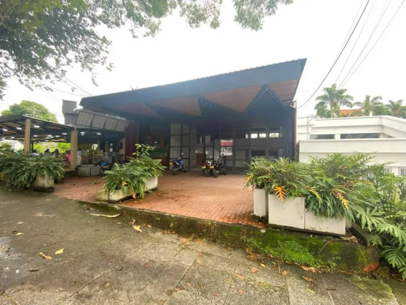 Local en Arriendo en Cambulos, Pereira, 500,0 m² (foto 2) — CREBI