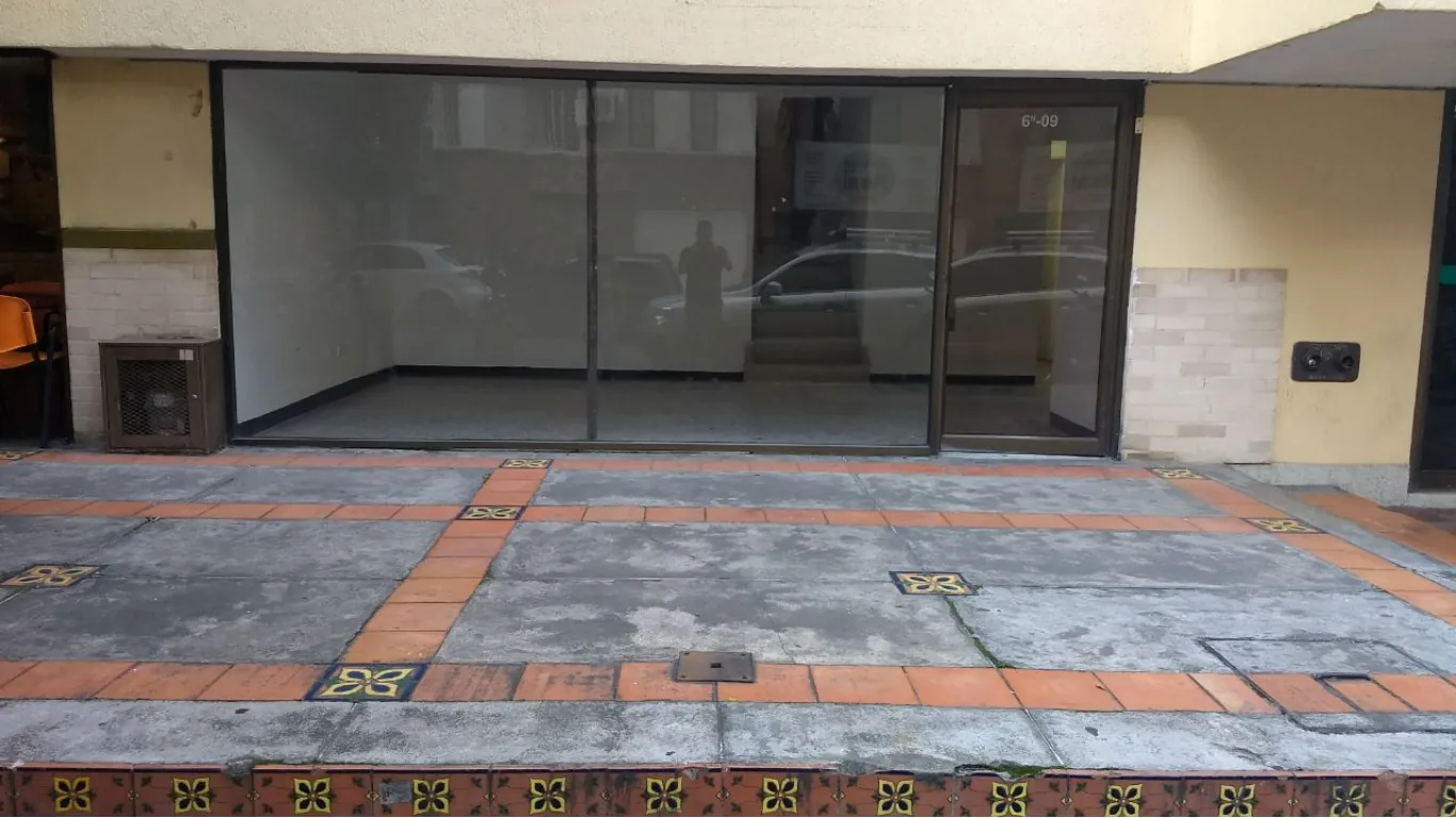 Local en Arriendo en Granada, Cali, 70,0 m² (foto 2) — CREBI