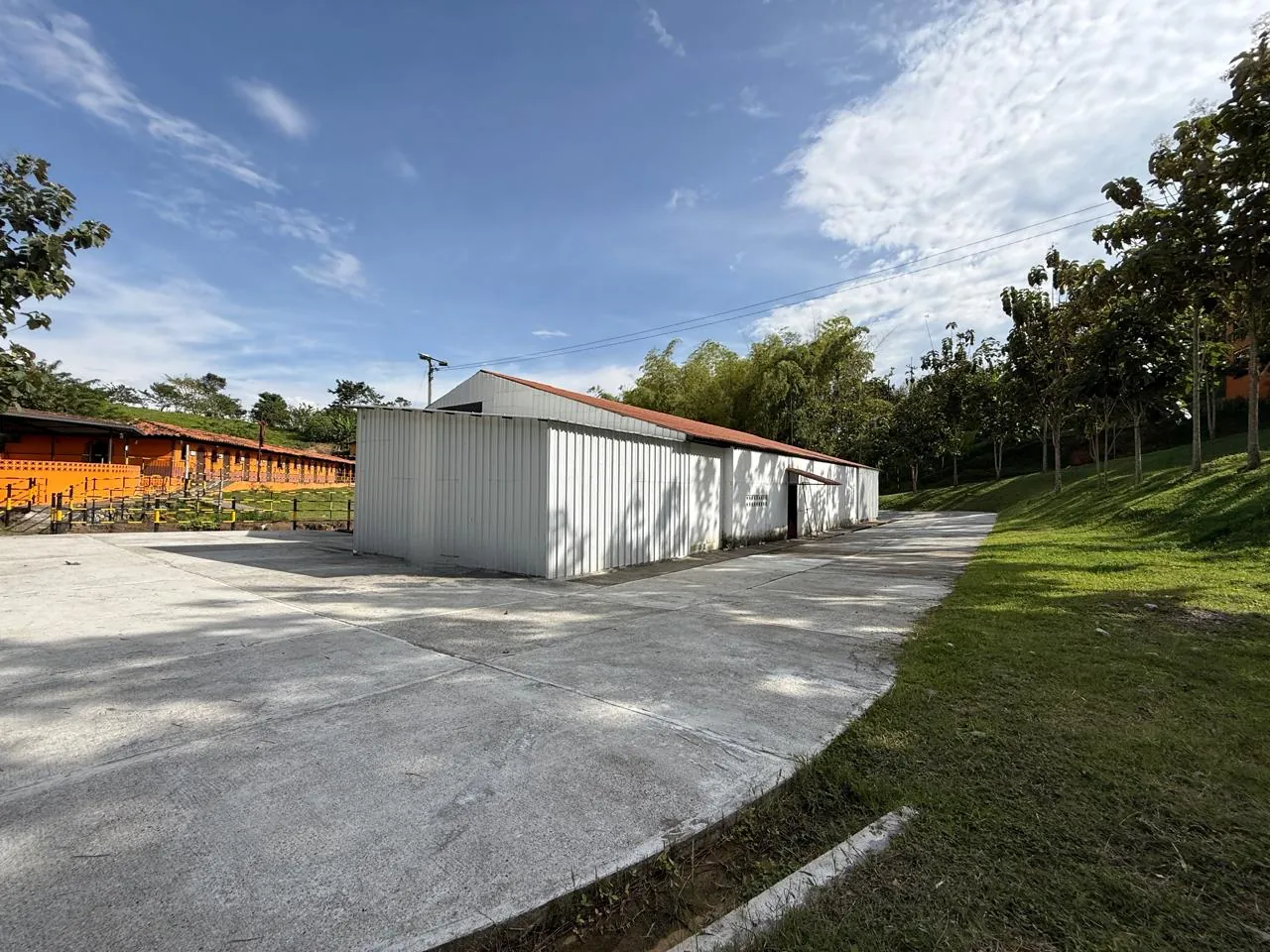Bodega en Arriendo en Cerritos, Pereira, 600,0 m² (foto 2) — CREBI