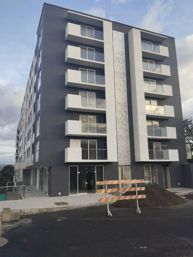 Local en Arriendo en Sector 30 de Agosto, Pereira, 137,0 m² (foto 2) — CREBI