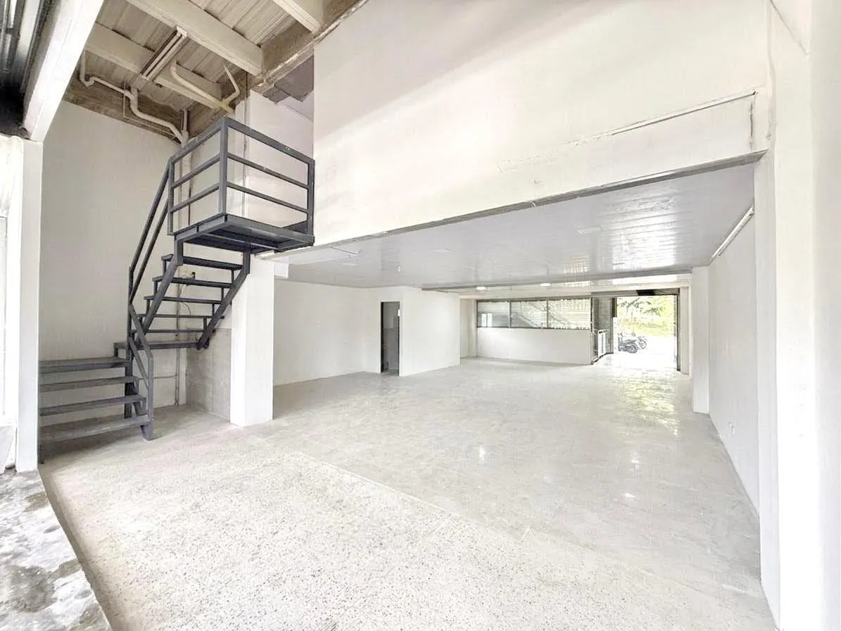 Local en Arriendo en San Joaquin, Pereira, 420,0 m² (foto 2) — CREBI