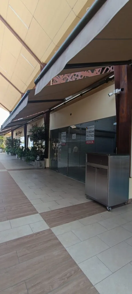 Local en Arriendo en Cerritos, 143,0 m² (foto 2) — CREBI