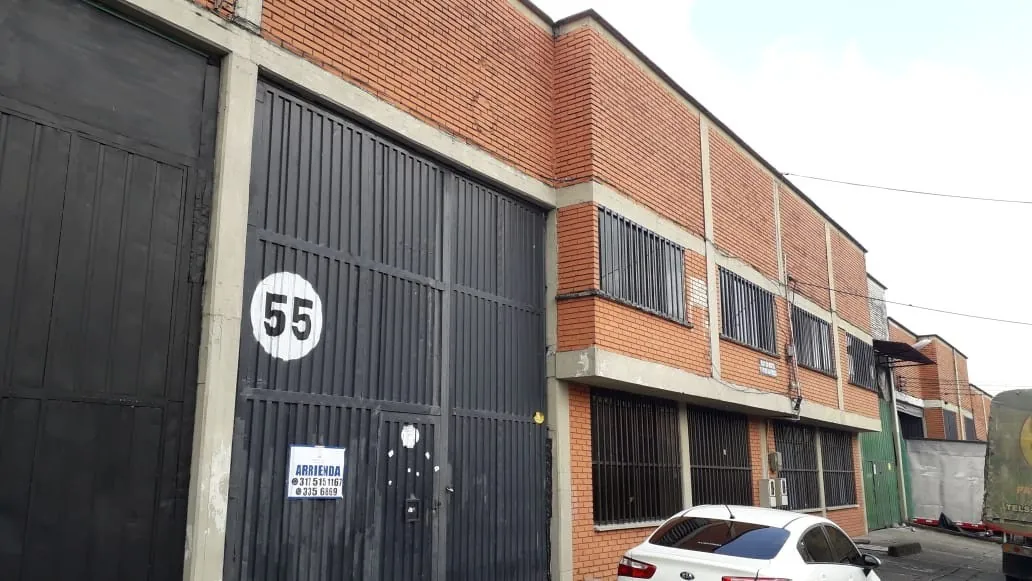 Bodega en Arriendo en Calle 9, Dosquebradas, 580,0 m² (foto 2) — CREBI