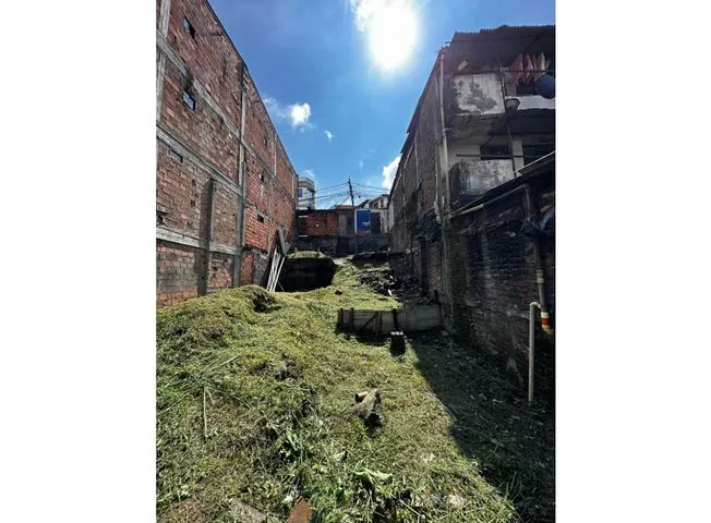 Lote en Venta en Olaya Herrera, Pereira, 211,0 m² (foto 2) — CREBI
