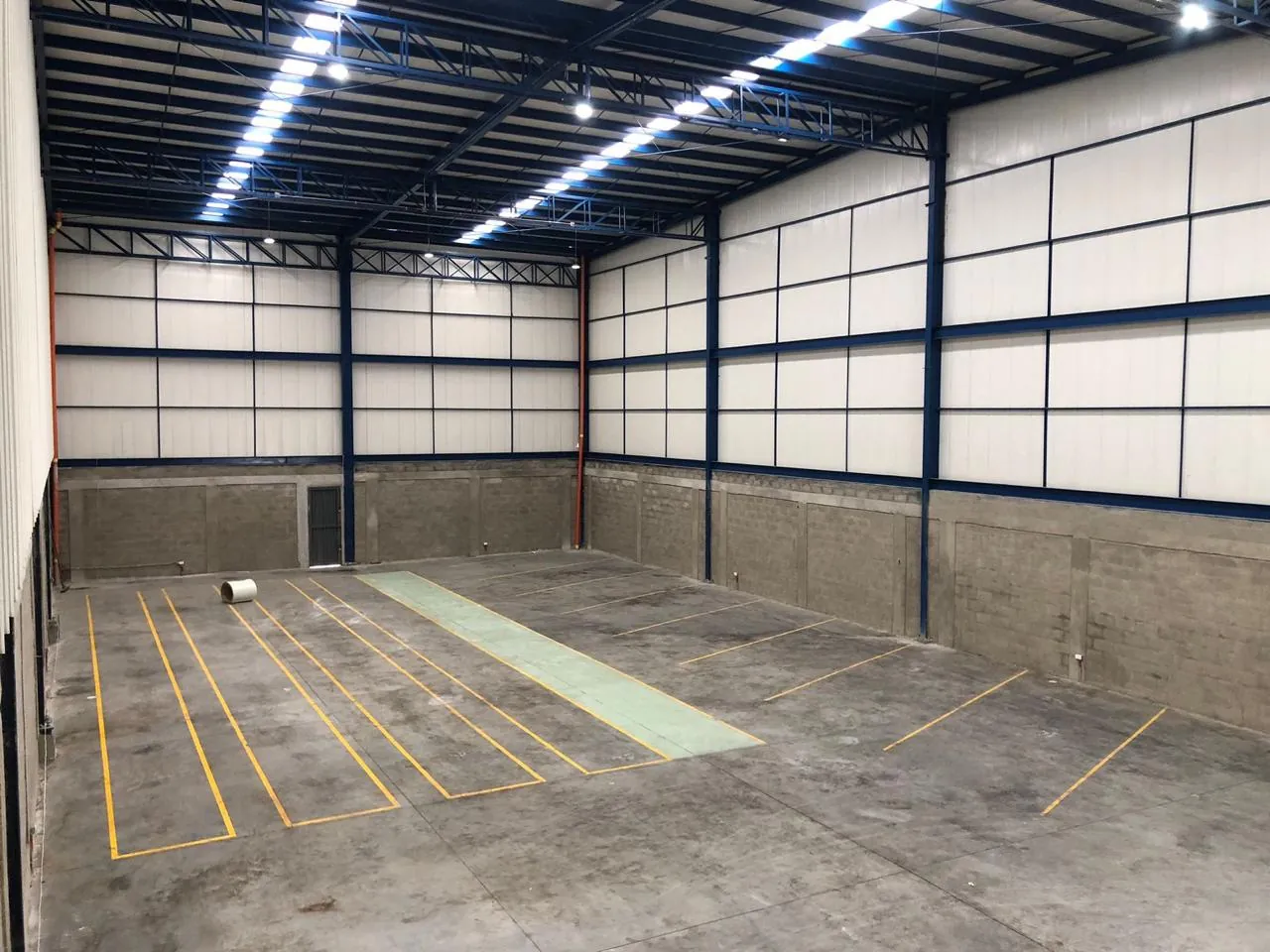 Bodega en Arriendo en Tribunas Corcega, Brisas Del Condina, 640,0 m² (foto 2) — CREBI