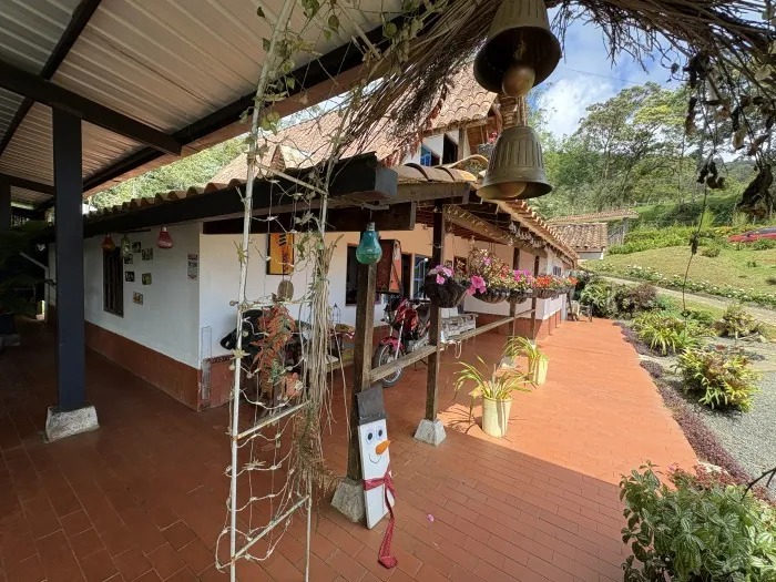Hotel en Venta en Yumbo, 500,0 m² (foto 2) — CREBI