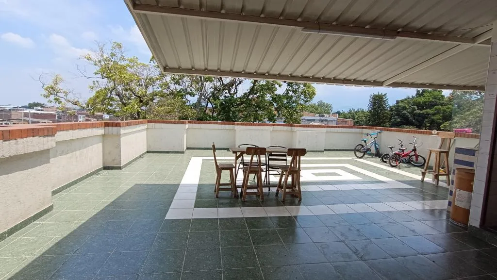 Edificio en Venta en Villa del Sur, Cali, 784,0 m² (foto 2) — CREBI