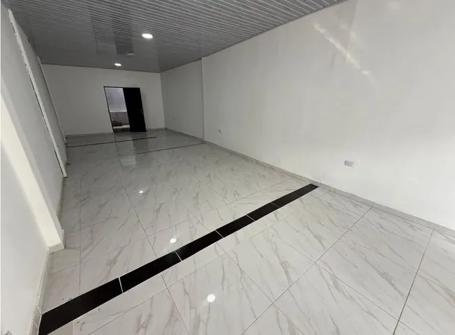 Local en Venta en Basillas, La Virginia, 64,0 m² (foto 2) — CREBI