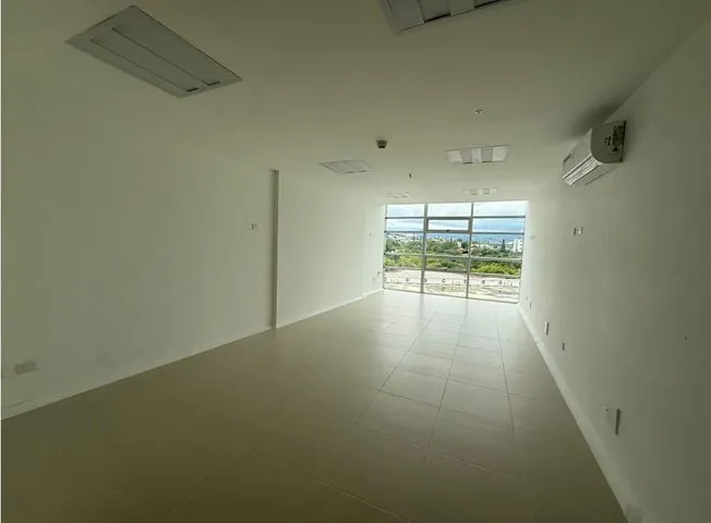 Local en Arriendo en Comuna Olímpica, Pereira, 40,0 m² (foto 2) — CREBI