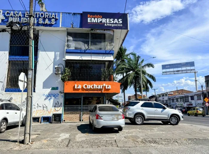 Local en Arriendo en El Cedro, Cali, 95,0 m² (foto 2) — CREBI