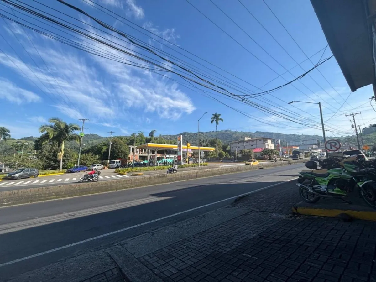 Bodega en Arriendo en Dosquebradas, 270,0 m² (foto 2) — CREBI