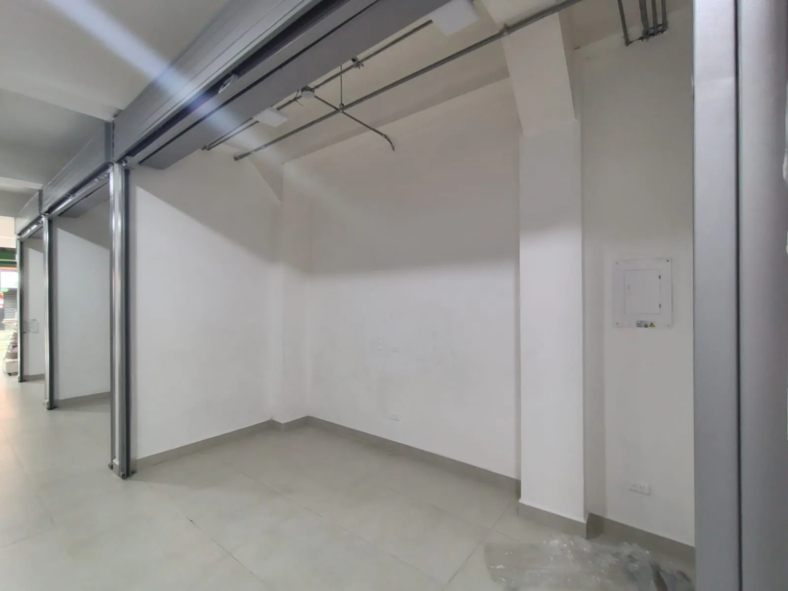 Local en Arriendo en Sector Galeria Central, Pereira, 10,0 m² (foto 2) — CREBI