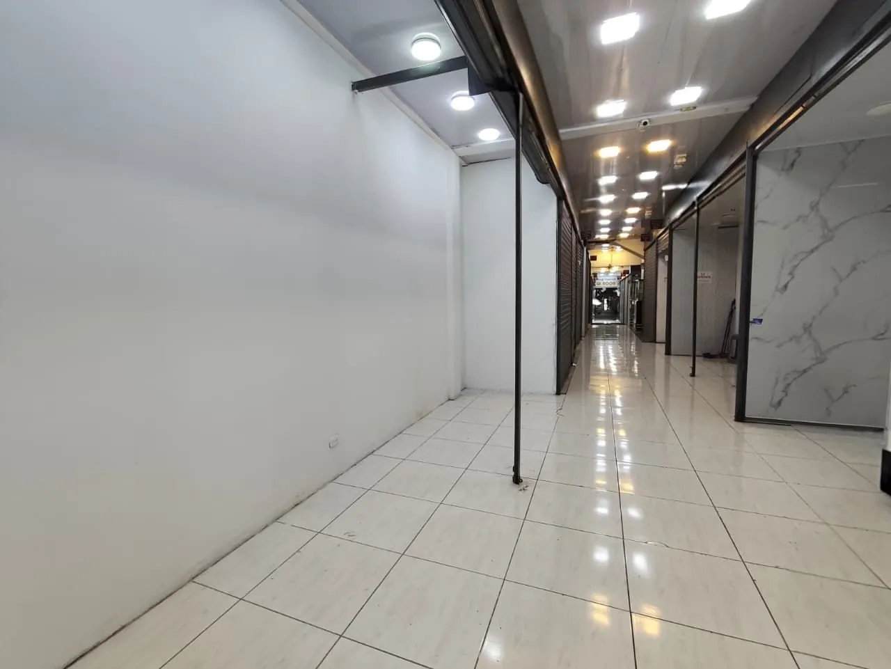 Local en Arriendo en Sector Galeria Central, Pereira, 10,0 m² (foto 2) — CREBI