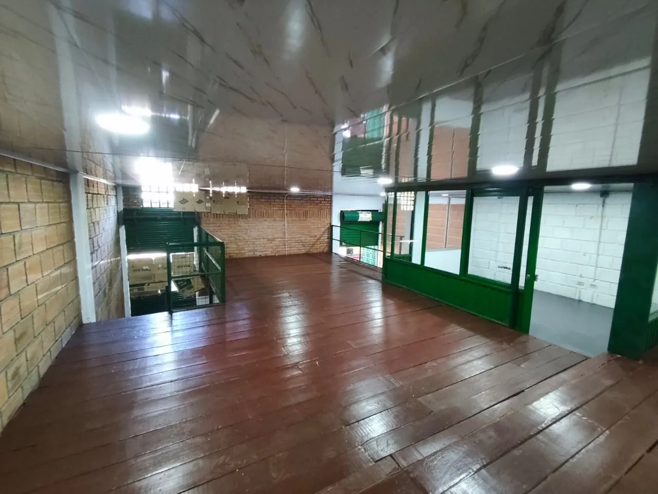 Bodega en Arriendo en Comuna Olímpica, Pereira, 166,0 m² (foto 2) — CREBI