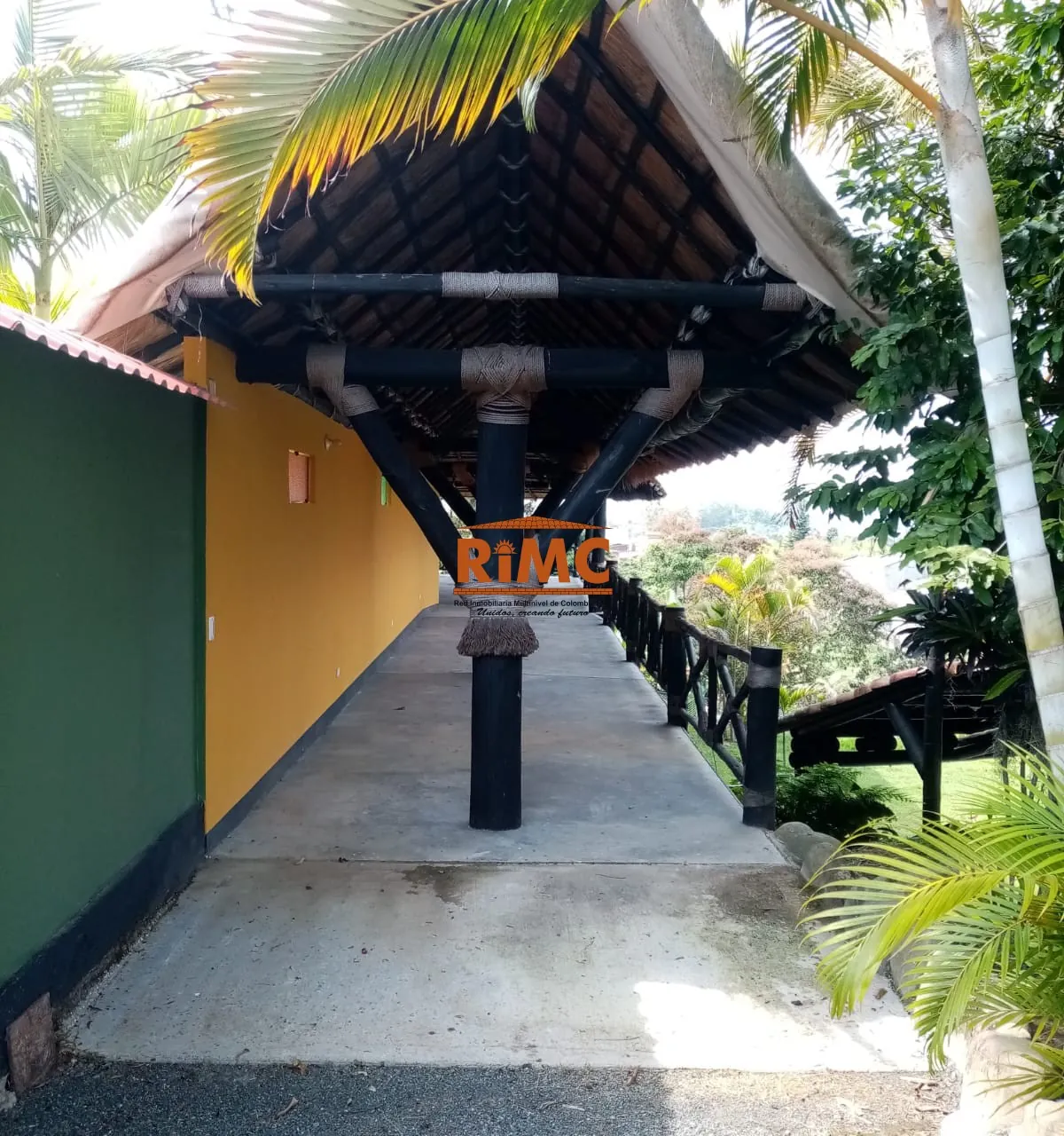 Local en Arriendo en Tribunas Corcega, Pereira, 1000,0 m² (foto 2) — CREBI