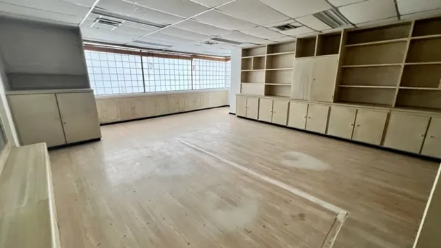 Local en Venta en Popular, Cali, 1074,0 m² (foto 2) — CREBI