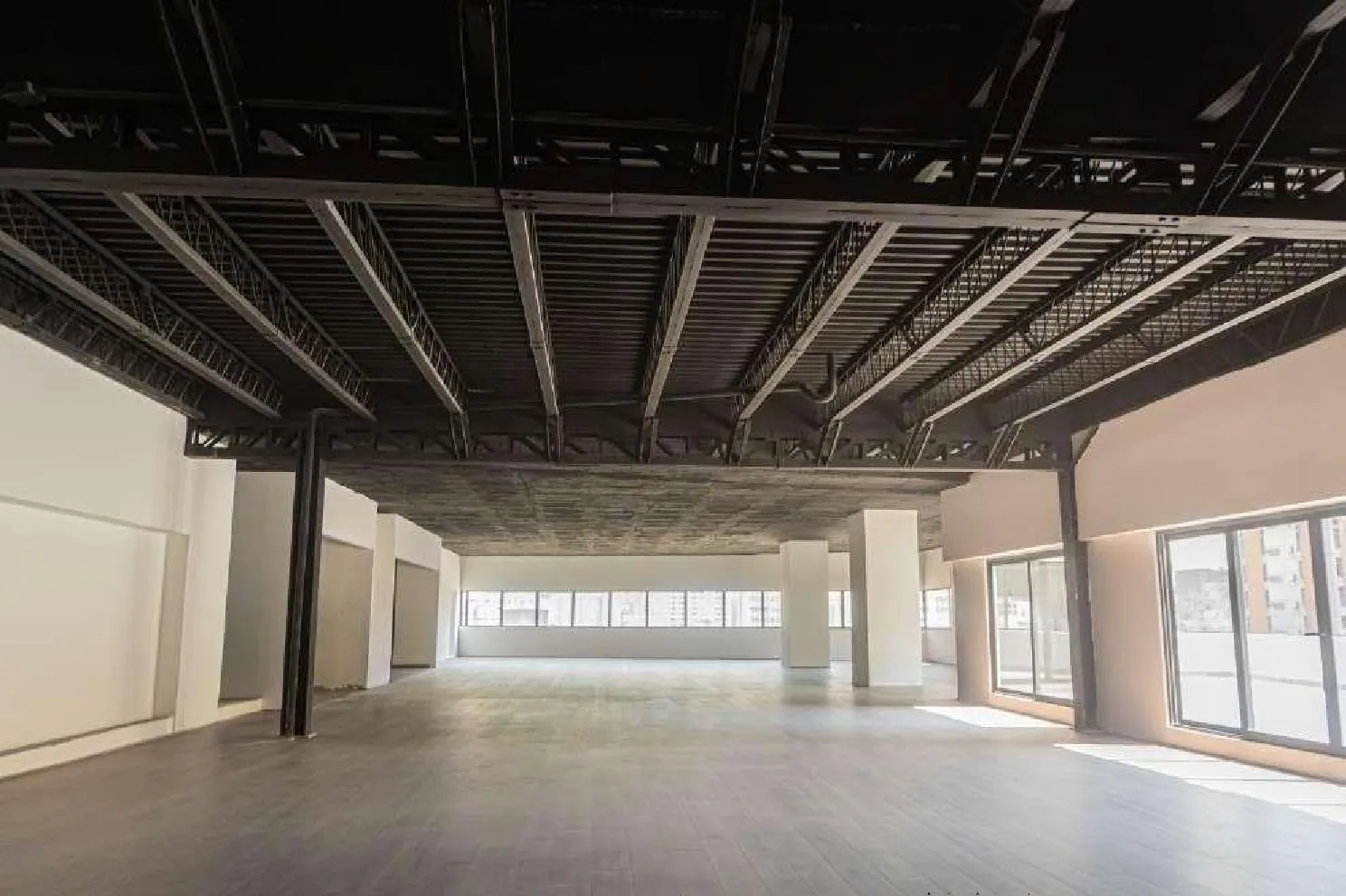 Oficina en Arriendo en Chipichape, Cali, 756,0 m² (foto 2) — CREBI