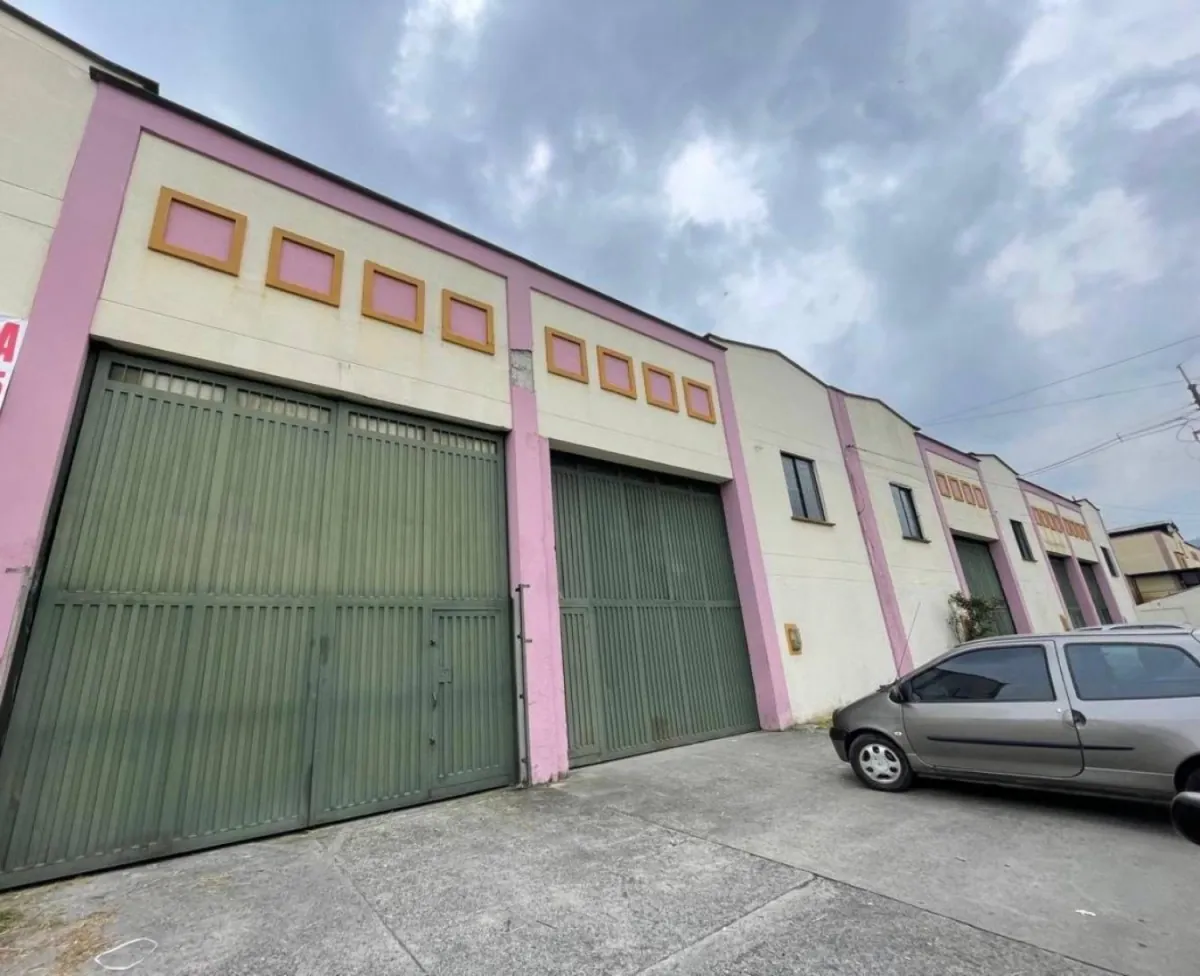 Bodega en Arriendo en Santa Clara, Dosquebradas, 320,0 m² (foto 2) — CREBI