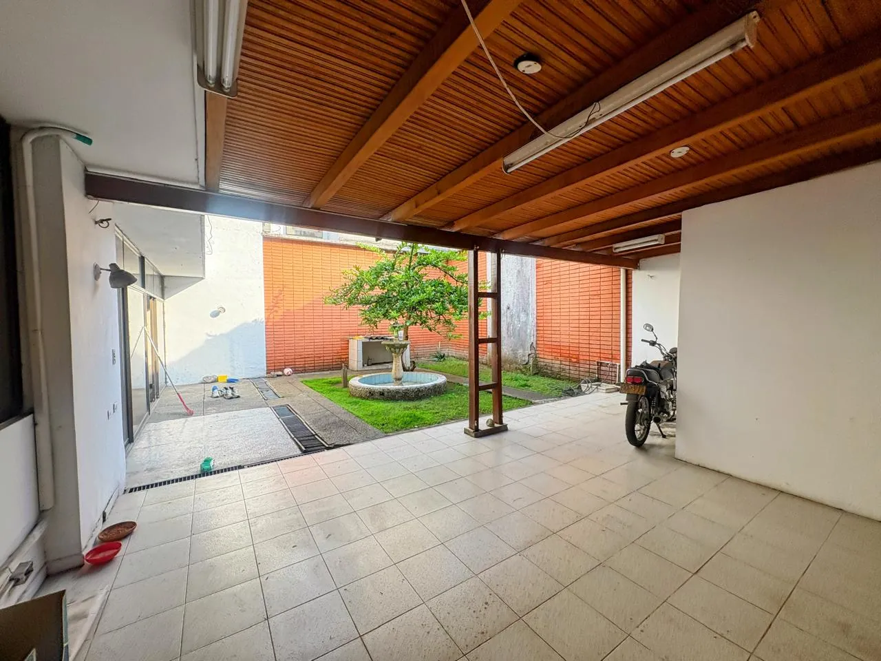 Multifamily en Venta en Urbanización Tequendama, Cali, 360,0 m² (foto 3) — CREBI