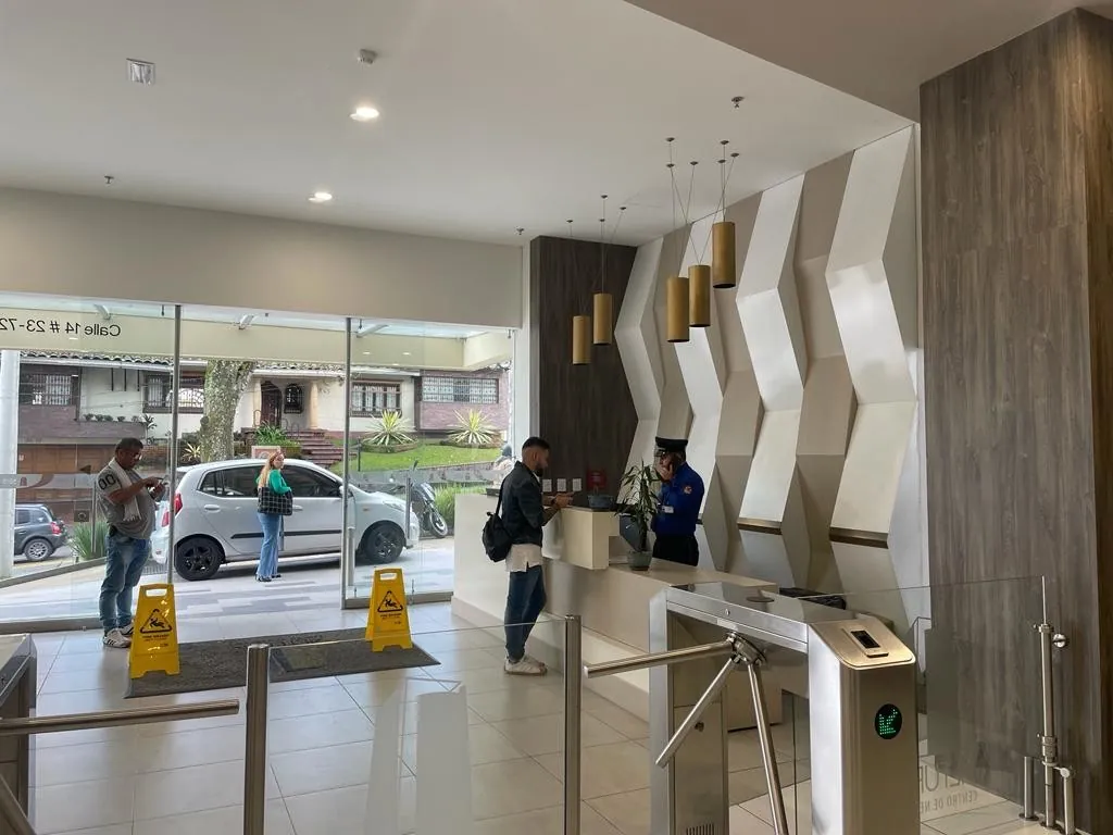 Oficina en Arriendo en Los Angeles, Pereira, 40,0 m² (foto 3) — CREBI