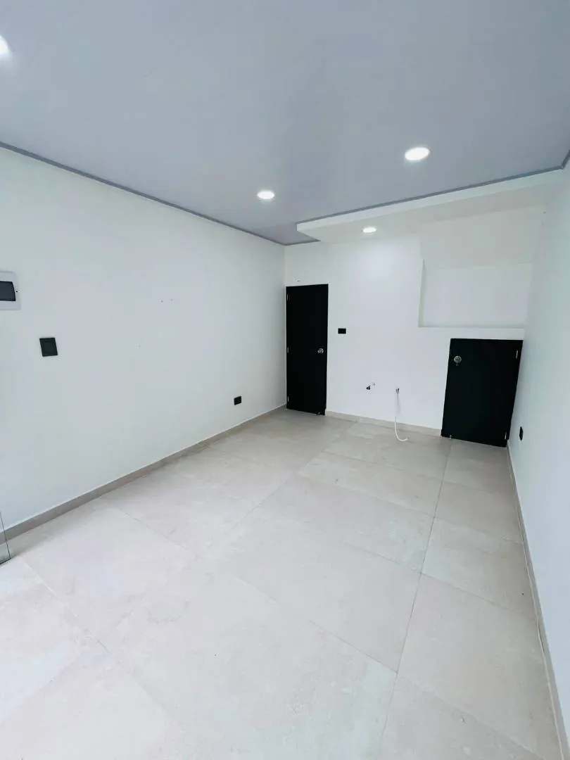 Local en Arriendo en Los Alpes, Pereira, 31,0 m² (foto 3) — CREBI