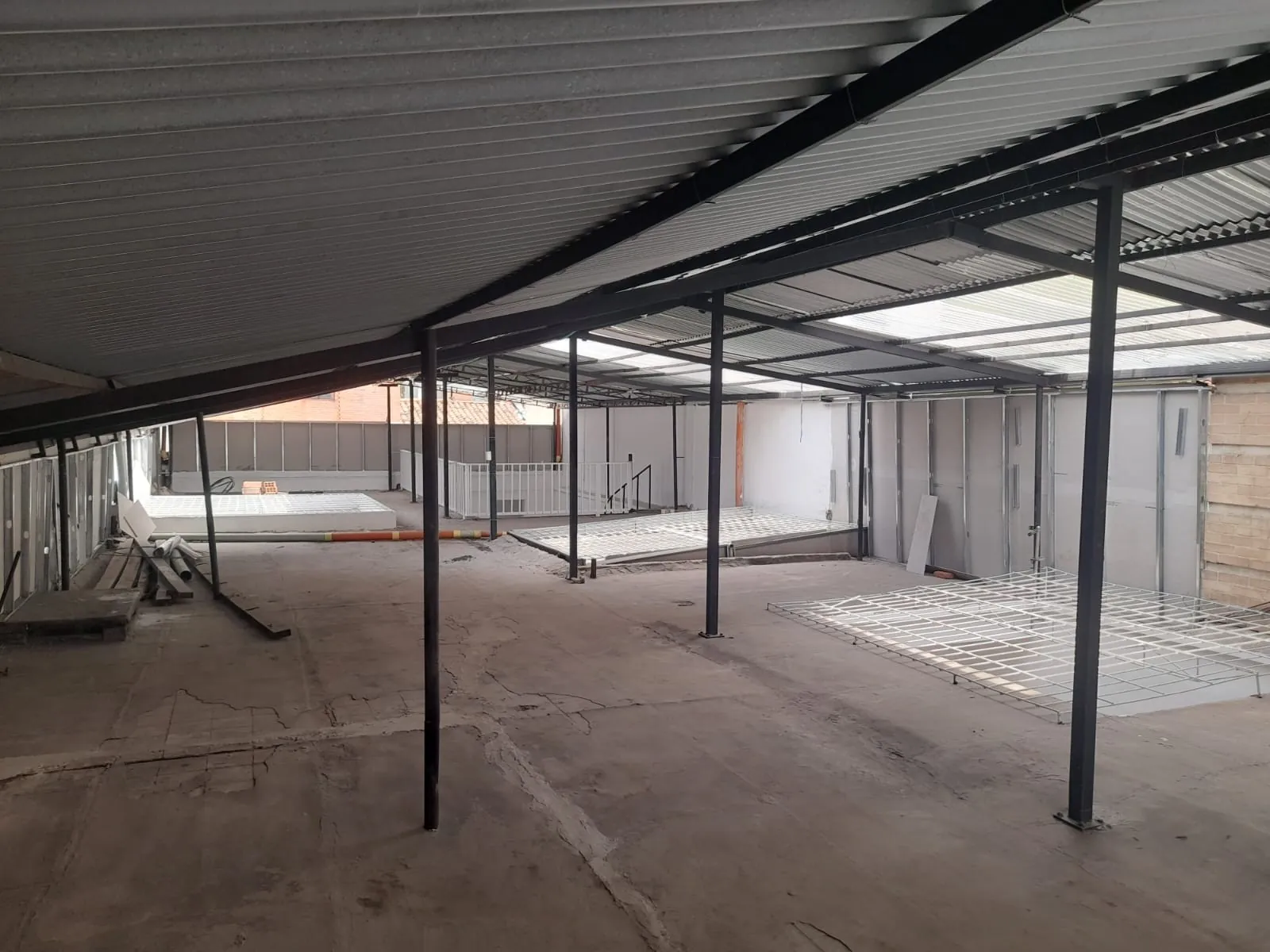 Local en Arriendo en Versalles, Cali, 700,0 m² (foto 3) — CREBI
